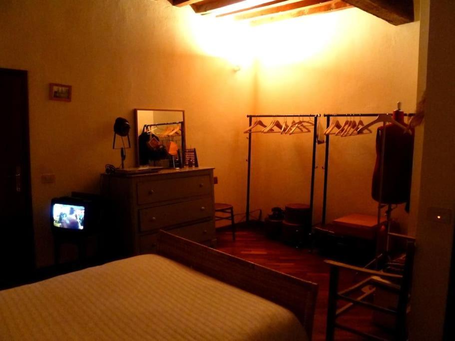 Romantic In San Frediano Florencia
