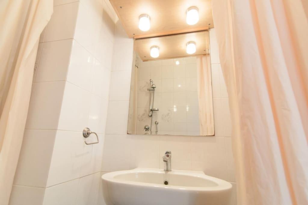 Romantic In San Frediano Apartamento